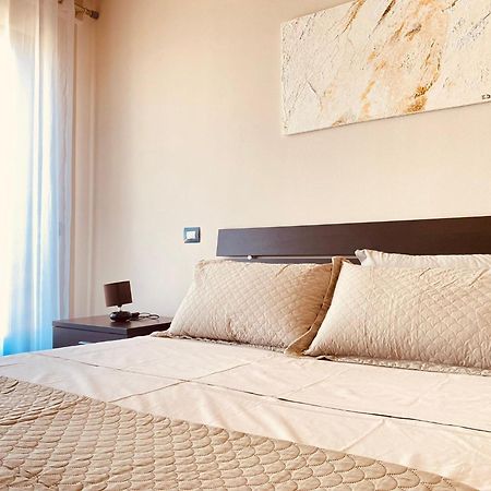 Nemis Apartments In The Centre Of Tirana Four Free Parking 外观 照片
