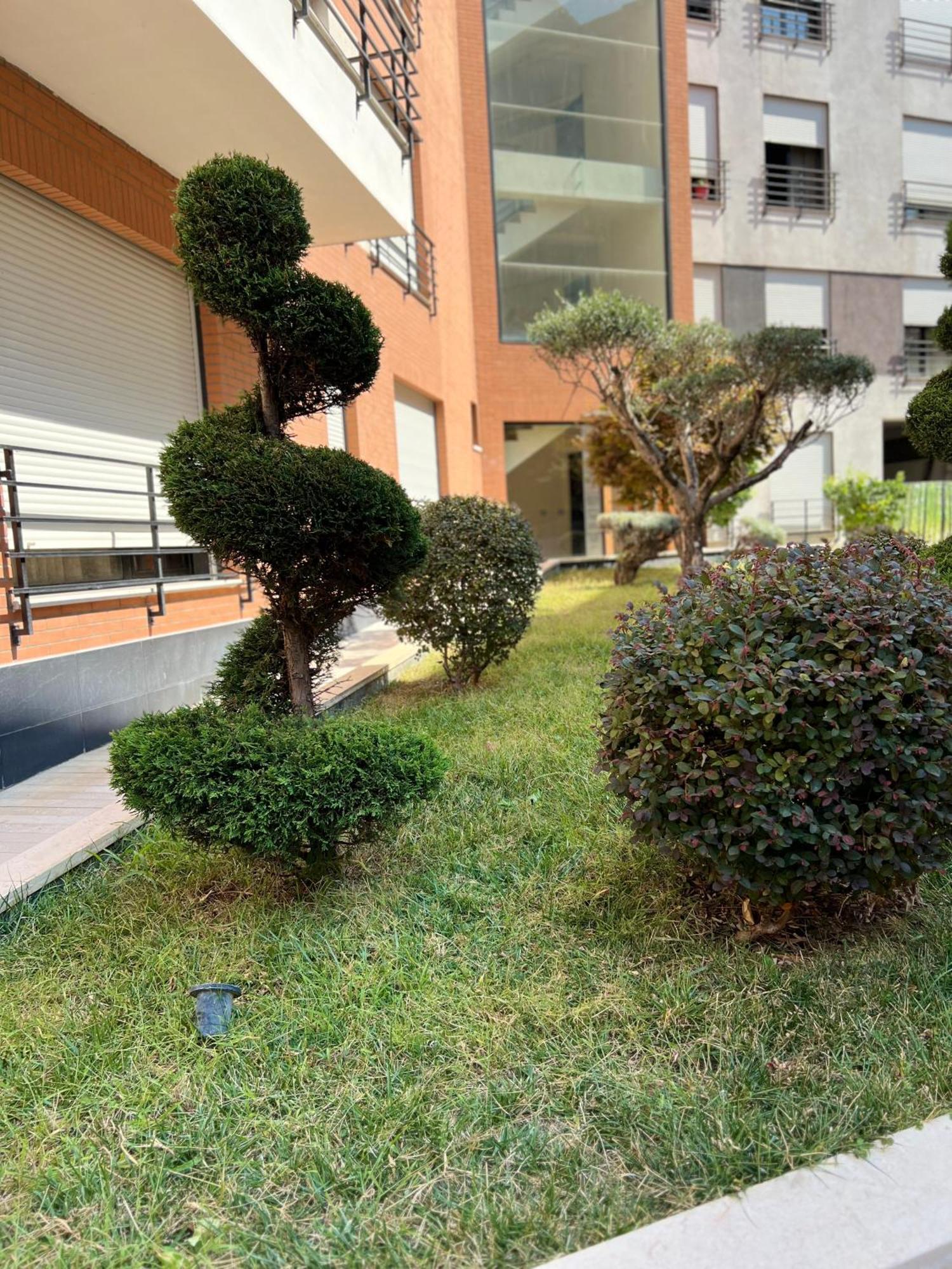 Nemis Apartments In The Centre Of Tirana Four Free Parking 外观 照片
