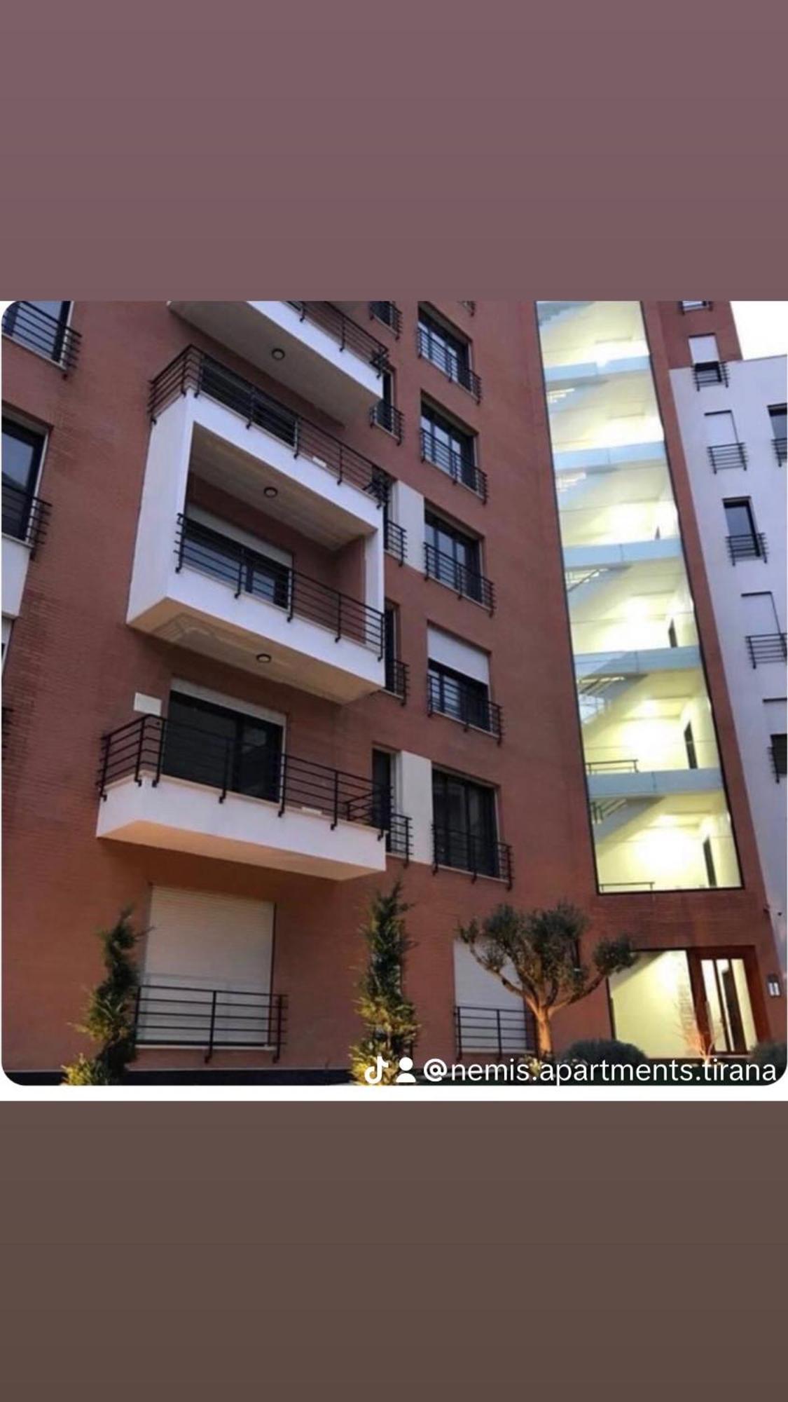 Nemis Apartments In The Centre Of Tirana Four Free Parking 外观 照片